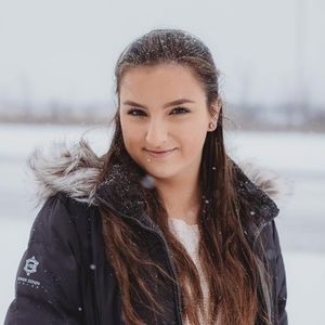 Meet your Posher, Olivia